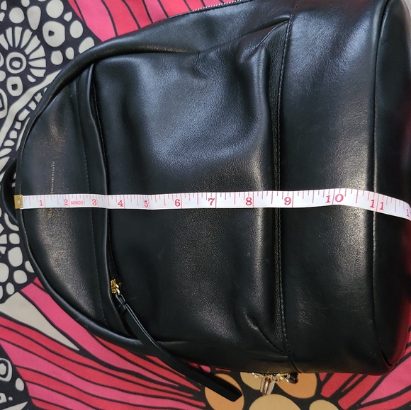 Want Les Essentiels De La Vie black backpack bag main image 13